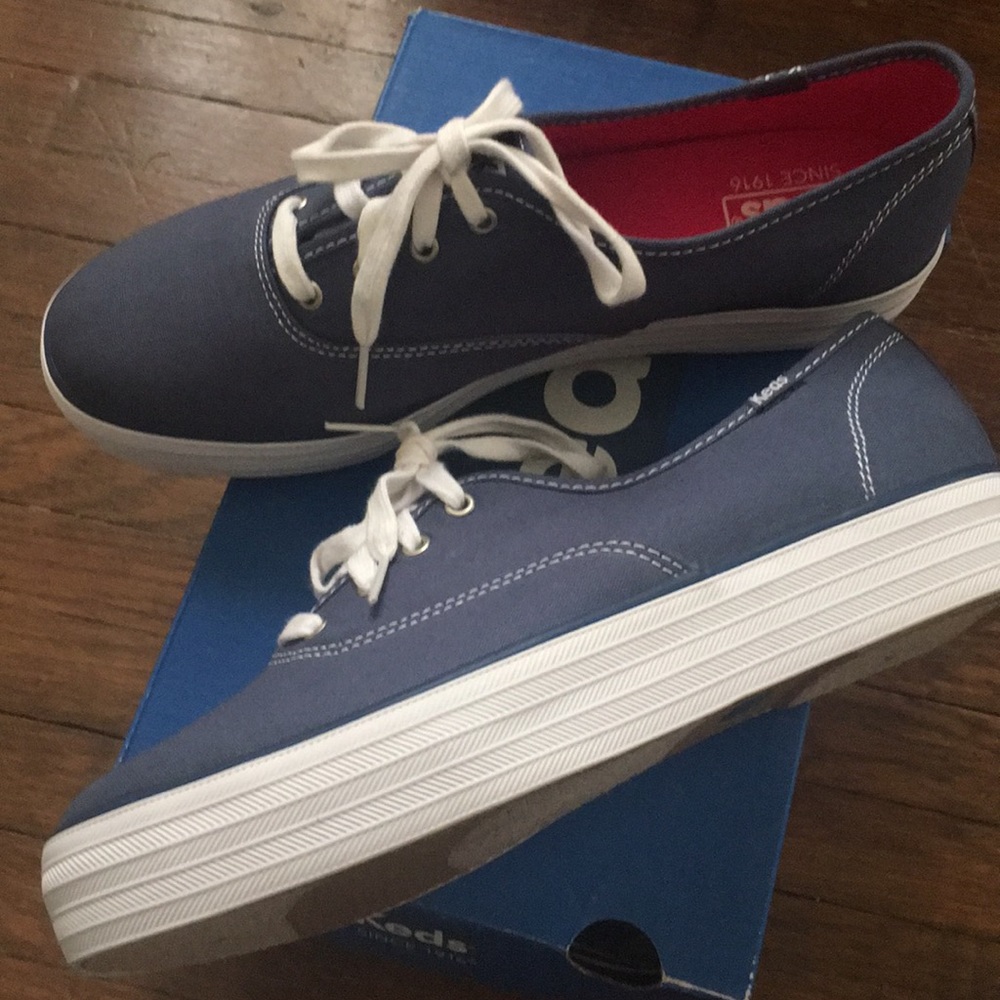 Keds Triple Silhouette in Navy US Women’s 8.5